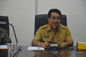 Pj Bupati Paser, Ibrahim pada Rapat Paripurna Pendapat Akhir Fraksi APBD 2016. (Rapal JKN - Hello Borneo)
