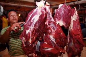 Harga daging di Kabupaten Paser naik. (Rapal JKN - Hello Borneo)