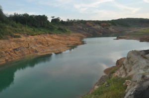 Lokasi Tambang. Lubang bekas tambang batu bara maut di RT 04 Kelurahan Buluminung. (Ist - Jatam)