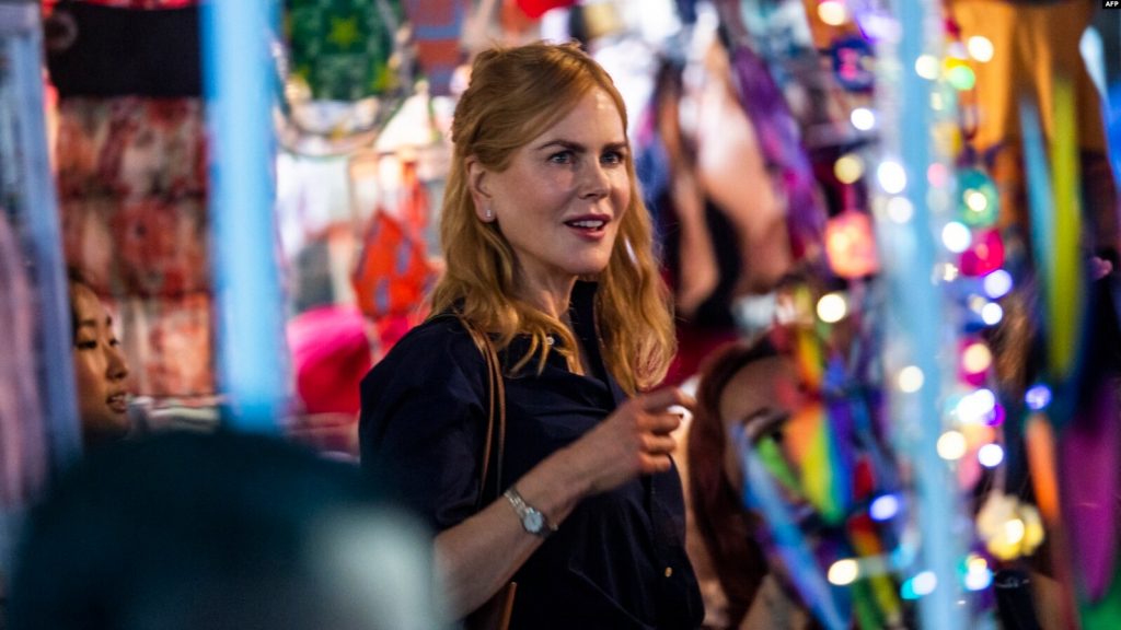 Aktris Nicole Kidman dalam acara pengambilan gambar drama TV “Expats” yang mengambil lokasi di Hong Kong (foto: dok).