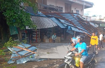 Bangunan ambruk. (Ist)