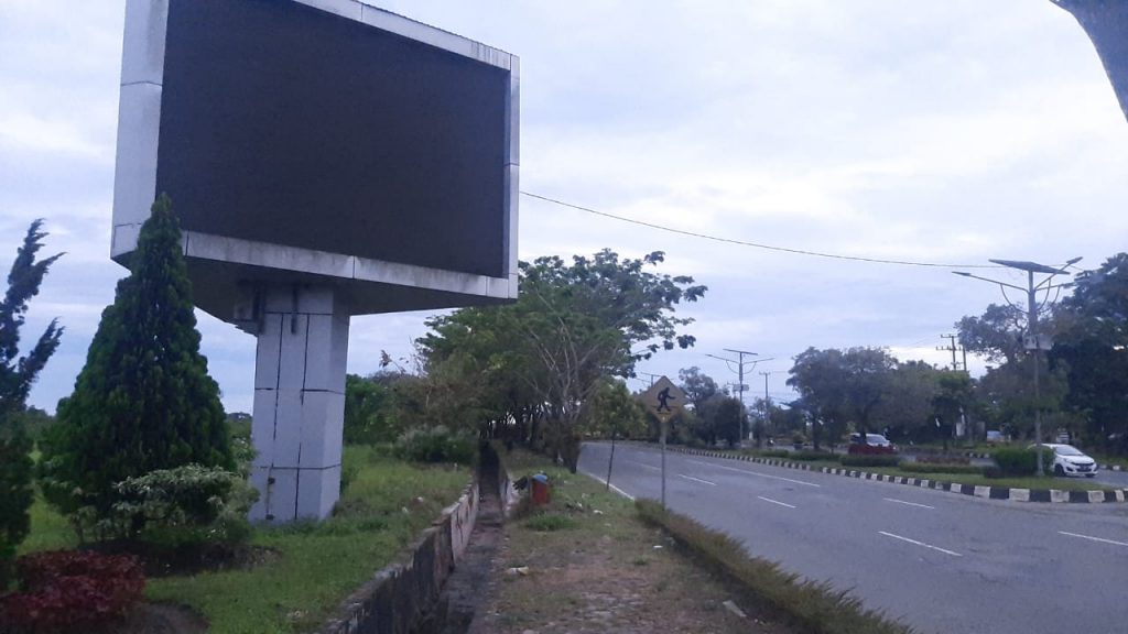 Nasib videotron Kabupaten Penajam Paser Utara kini. (ESY)