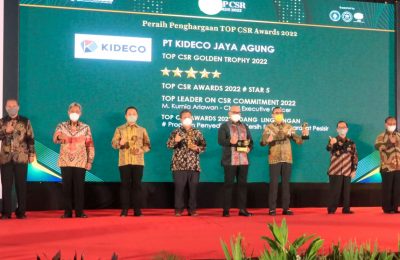 PT. Kideco Jaya Agung (Kideco) meraih penghargaan TOP CSR Award. Penghargaan tersebut meliputi TOP CSR Award 2022 Star 5, Golden Star Trophy, TOP CSR Awards 2022 Bidang Lingkungan dalam Program Penyediaan Air Bersih bagi Masyarakat Pesisir. (Ist)
