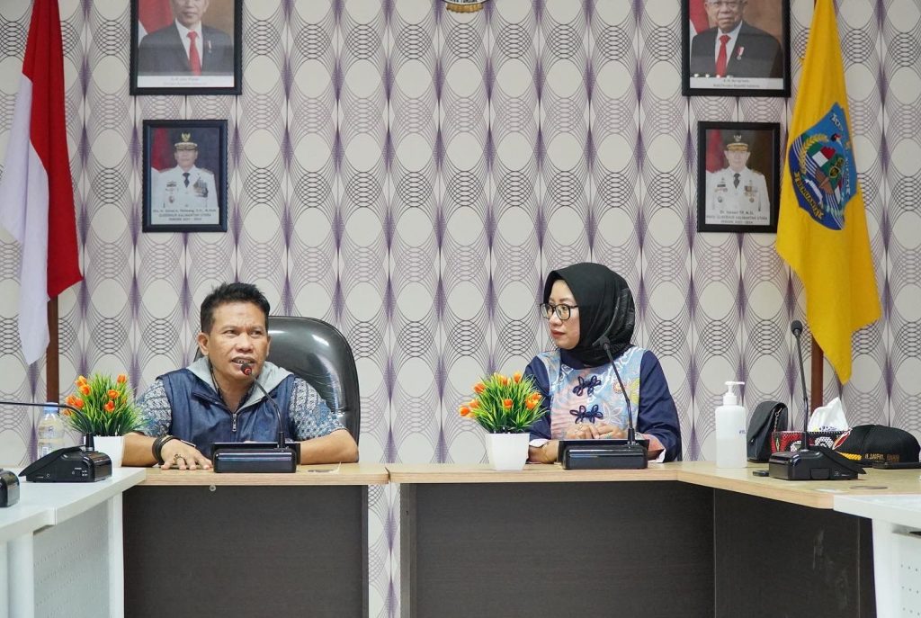 Ketua Bawaslu Provinsi Kaltara, Suryani bersama DKISP Provinsi Kaltara Ilham Zain, S.Sos.,M.PA. (Ist)