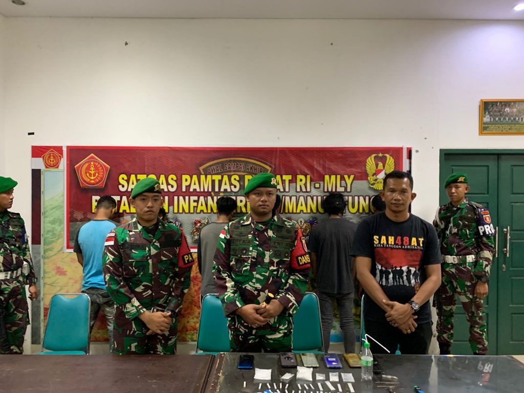 Satgas Pamtas Darat RI-Malaysia Yonif 621/Manuntung gagalkan peredaran narkoba. (Ist)
