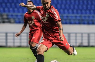 Beruang Madu tidak menurunkan Riki Pambudi saat bersua Putra Delta Sidoarjo. (Ist)