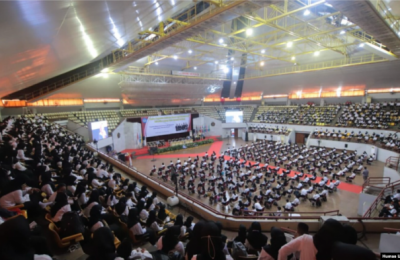 Sebanyak 9.277 mahasiswa baru Universitas Lampung (Unila) mengikuti Pengenalan Kehidupan Kampus bagi Mahasiswa Baru (PKKMB). Kampus, sebagai tempat berkumpulnya intelektual muda sampai saat ini dinilai berjarak dengan politik praktis.(Foto: Ilustrasi/Humas Unila)