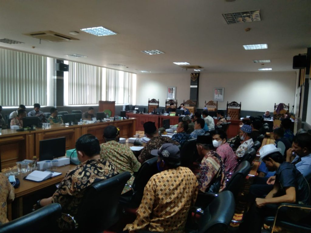 Rapat Dengar Pendapat (RDP) di DPRD Kabupaten PPU. (ESY)