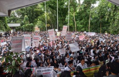 Aksi unjuk rasa di Balai Kota Samarinda. (Ist)