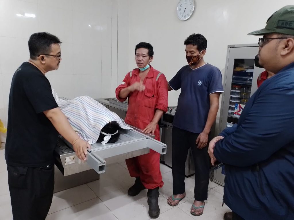 Korban tenggelam di Pantai Monpera. (Ist)
