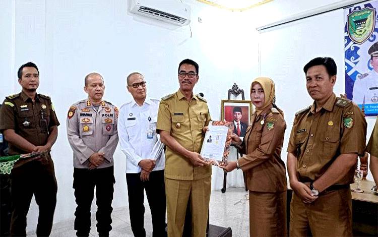 Tujuh Desa di Muara Teweh meraih penghargaan. (Ist)