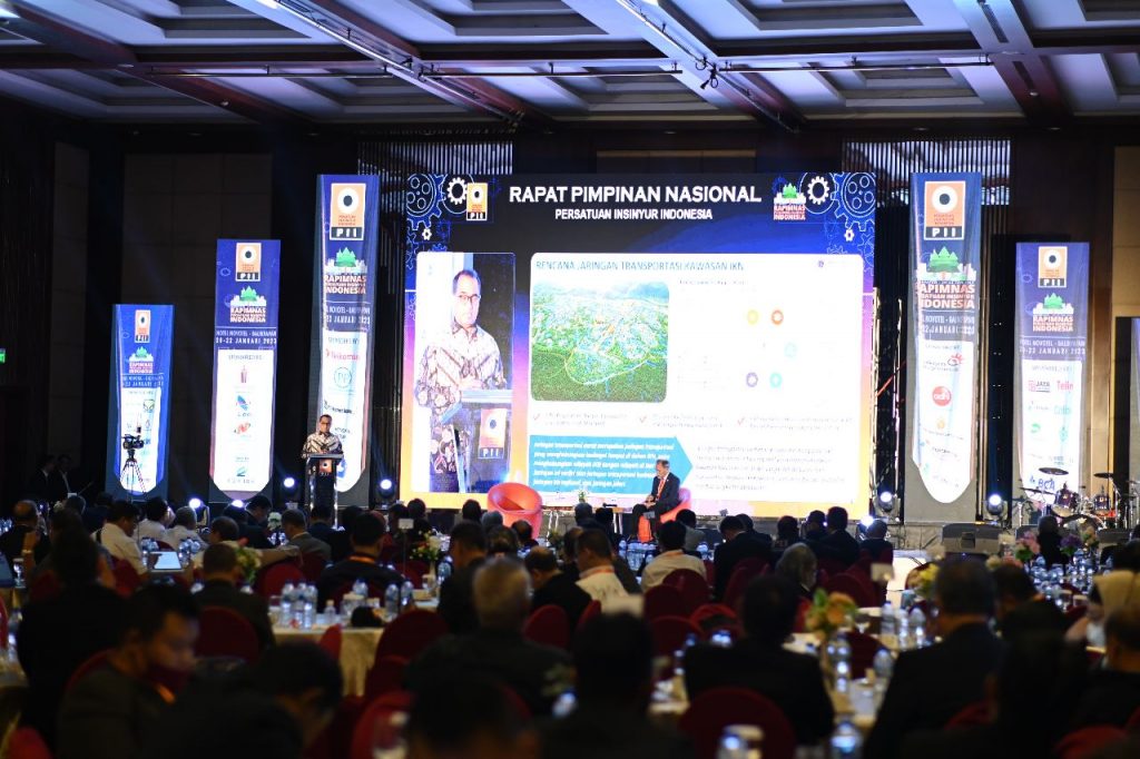 Menteri Perhubungan, Ir. Budi Karya Sumadi memberi pembekalan dan pemaparan Rapimnas) Persatuan Insinyur Indonesia. (Ist)