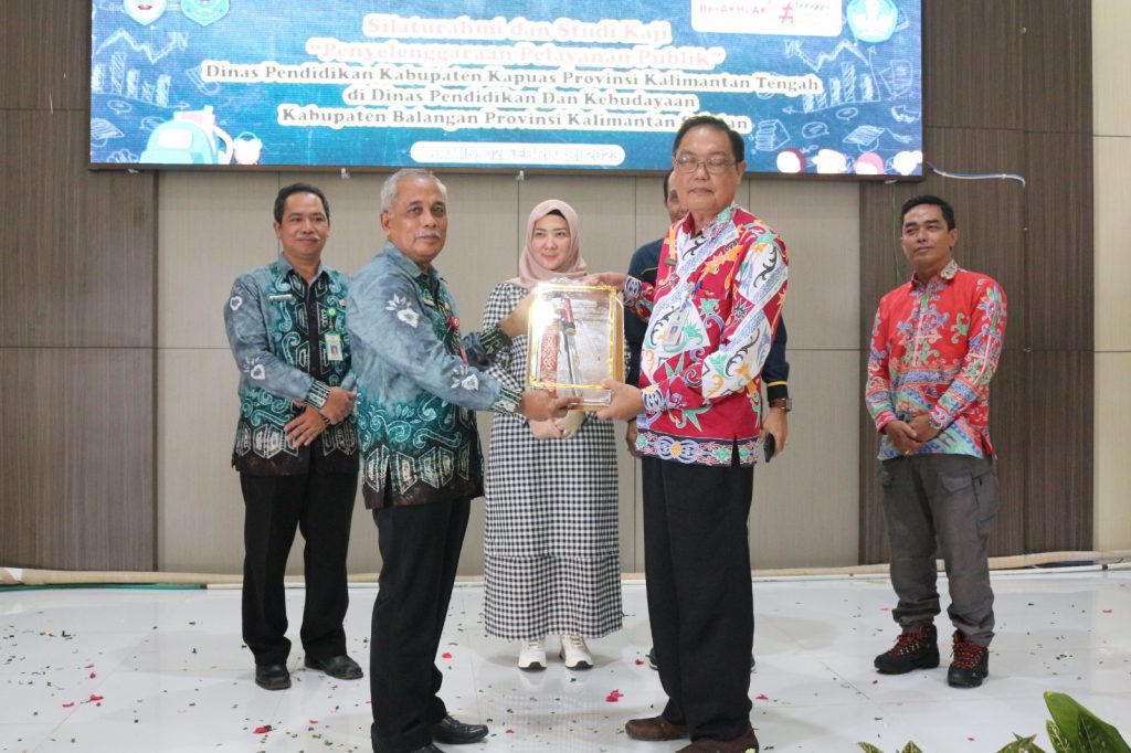 Disdik Kabupaten Kapuas melakukan Studi Kaji Pelayanan Publik ke Disdikbud Kabuapten Balangan. (Ist)