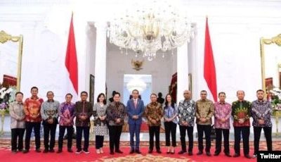 Presiden Joko Widodo menerima kunjungan pengurus baru PSSI di Istana Merdeka, Jakarta, 20 Februari 2023. (Twitter/Jokowi)