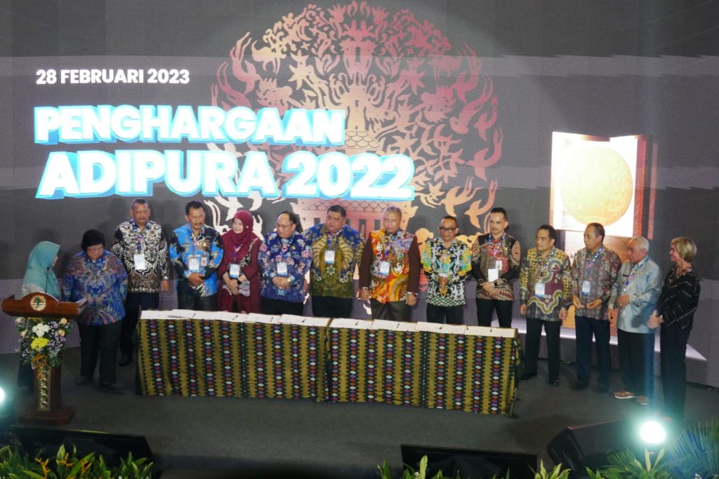 Bupati Paser, Fahmi Fadli bersama Gubernur Kaltim dan Kepala Daerah Se-Kaltim. (Ist)