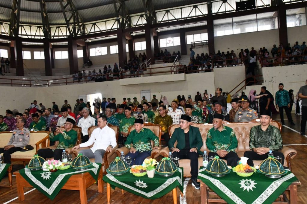 Anggota DPRD Paser Edwin Santoso dan Eva Sanjaya. (Ist)