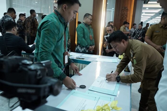 Bupati Sambas, Satono. (Ist)
