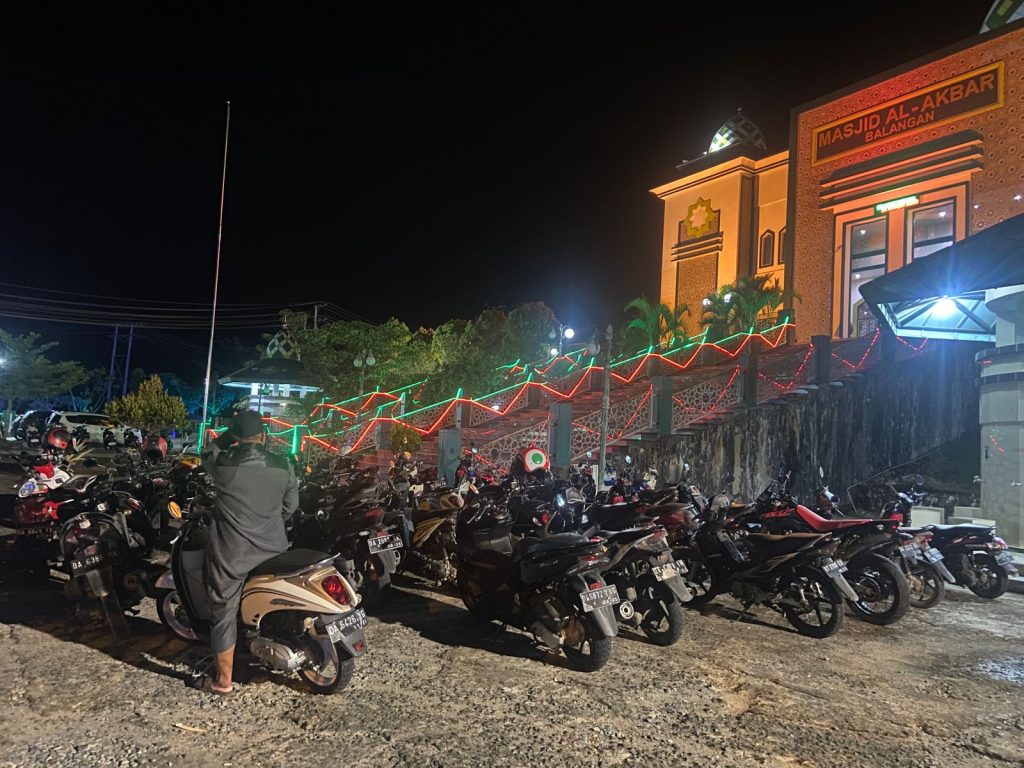 Motor jamaah yang diparkirkan. (Ist)
