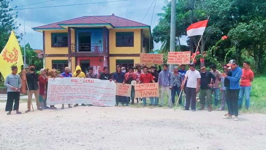 Aliansi Pemuda Tani, dan Nelayan (PTN) melakukan aksi massa. (Ist)