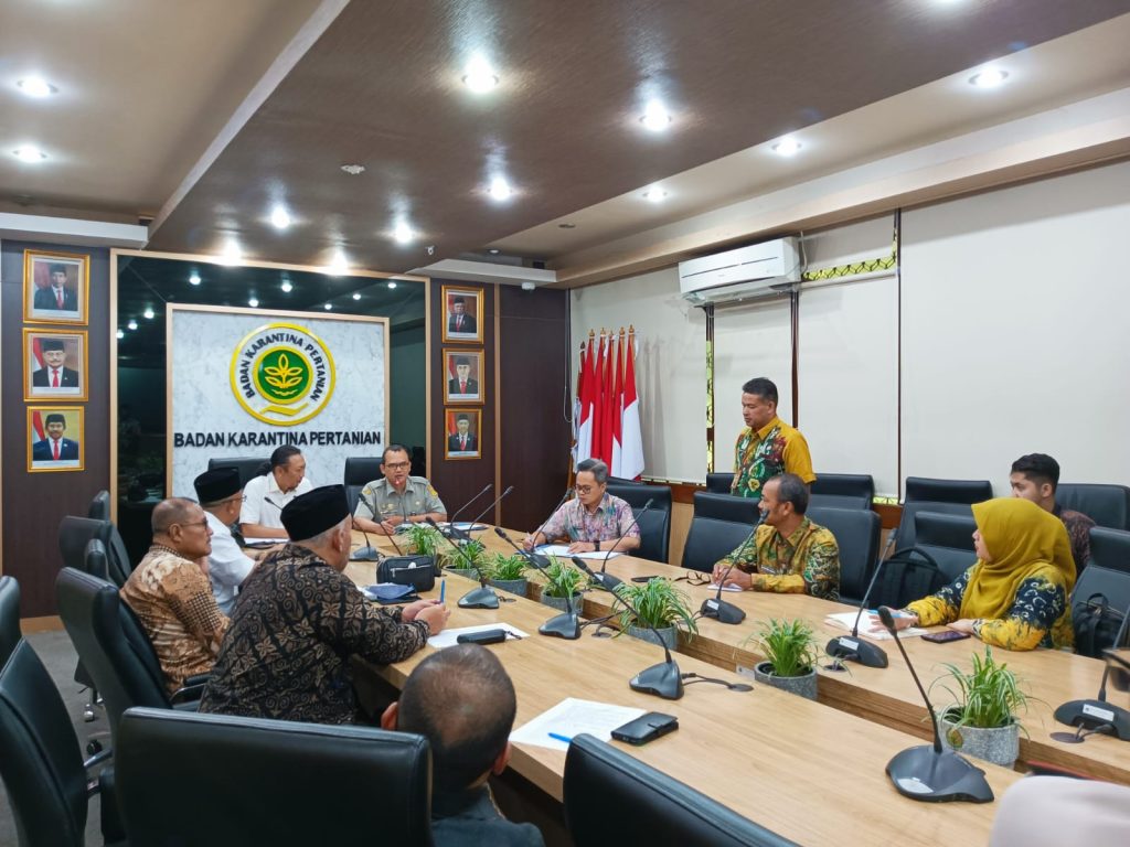 Koordinasi perihal lalu lintas ternak terutama sapi antar pulau menjelang Hari Besar Keagamaan Nasional (HBKN). (Ist)