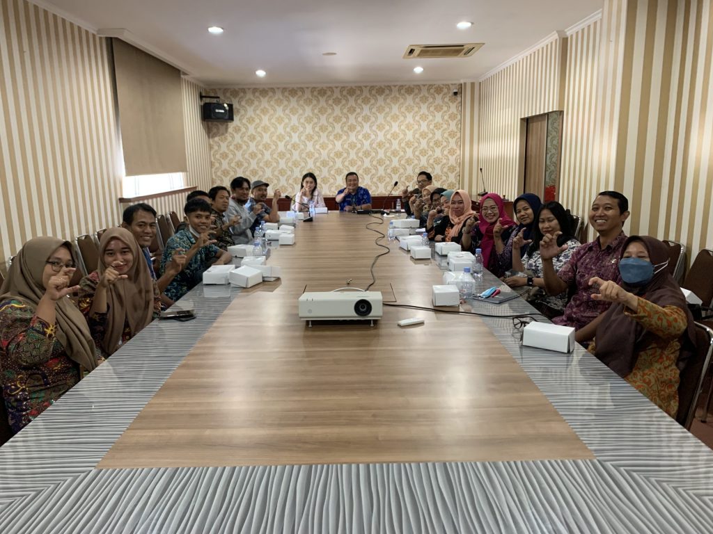 Penyusunan Daftar Informasi Publik (DIP) bertempat di Ruang Rapat Wakil Bupati PPU. (Ist)