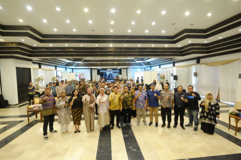 Kegiatan penguatan kapasitas kepada lebih dari 60 orang para pelaku pariwisata dan Ekonomi Kreatif kota Bontang. (Ist)