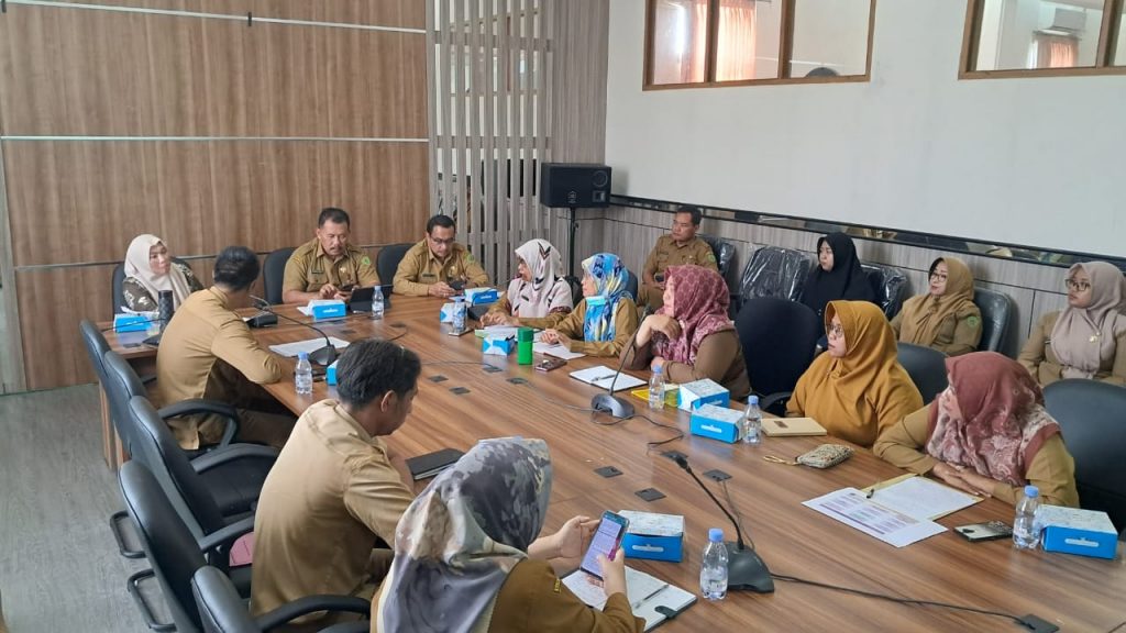Rapat evaluasi Kabupaten Layak Anak (KLA. (ESY)