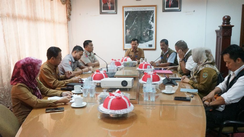 Sekda Kabupaten PPU, Tohar dalam arahannya terkait bantuan. (Ist)