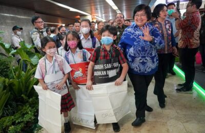 Menteri Lingkungan Hidup dan Kehutanan, Siti Nurbaya