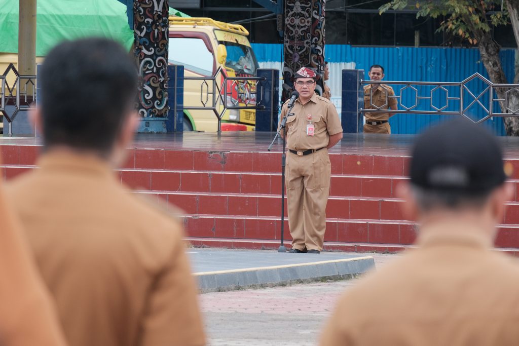 Sekprov Kaltara Dr. H. Suriansyah, M.AP. (Ist)