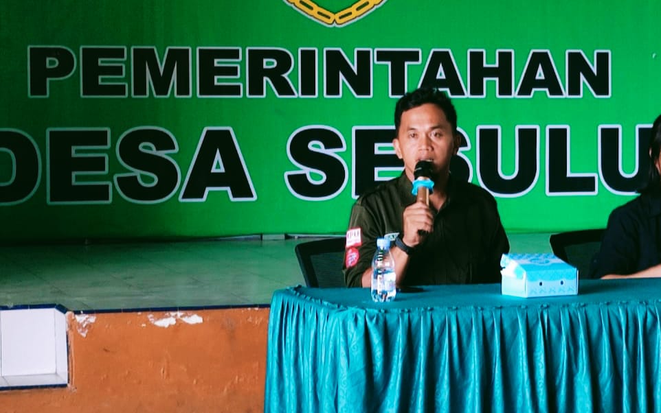 Kepala Desa Sesulu, Rahman. (Ist)