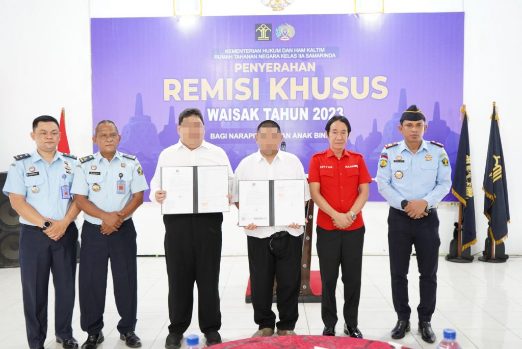 Penyerahan remisi khusus Hari Raya Waisak Tahun 2023 di Kalimantan Timur dan Utara. (Ist)