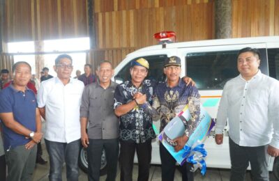 Gubernur Kalimantan Utara, Drs H Zainal A Paliwang SH, M.Hum didampingi Bupati Bulungan, Syarwani, S.Pd,. M.Si. (Ist)