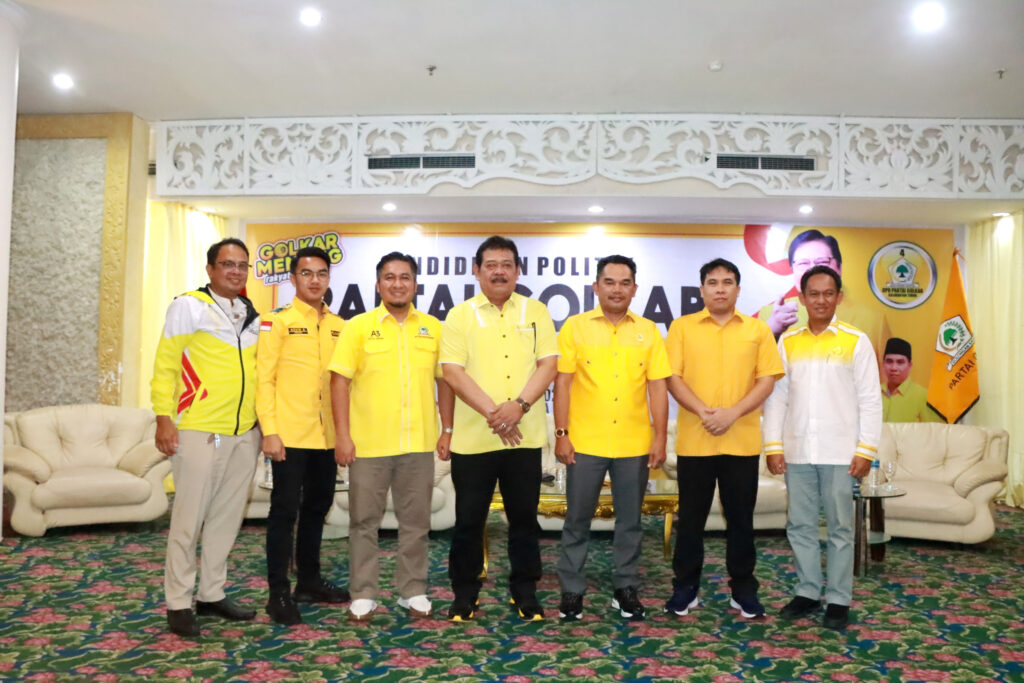 Ketua DPRD Kaltim Hasanuddin Mas'ud saat menjadi narasumber pendidikan politik Partai Golkar. (Ist)
