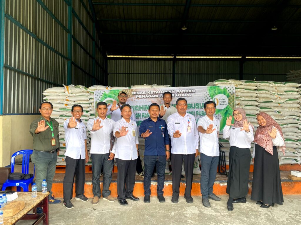Bulog Salurkan Bantuan Pangan Beras. (Ist)