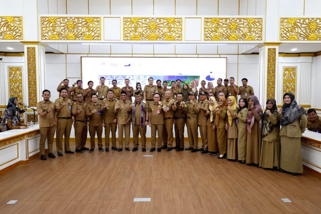 Pj Gubernur Kaltim, Akmal Malik bersama Pj Bupati PPU. (Ist)