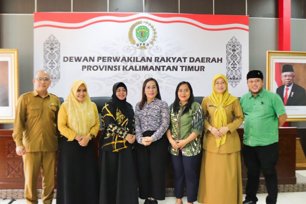 Mewakili pimpinan, S. Roy Hendrayato selaku Tenaga Ahli Pansus Penyelenggara Pendidikan Pancasila dan Wawasan Kebangsaan DPRD Provinsi Kalimantan Timur menerima kunjungan kerja Pansus Raperda DPRD Kabupaten Kutai Kartanegara. (Ist)