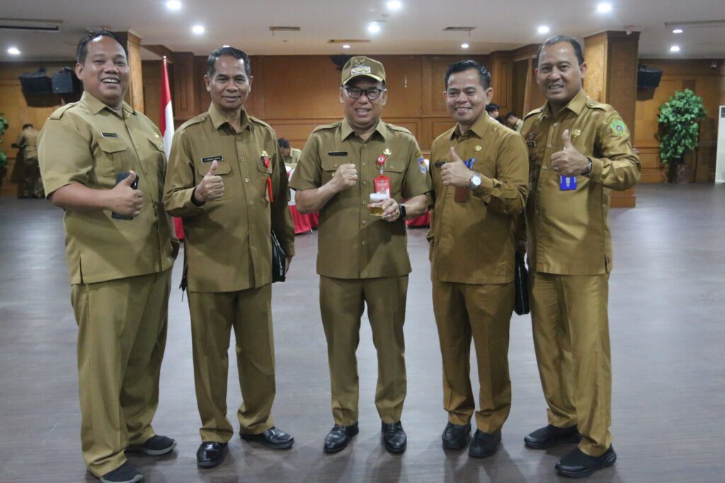 Pj Bupati PPU Makmur Marbun bersama Sekda Tohar dan Asisten. (Ist)