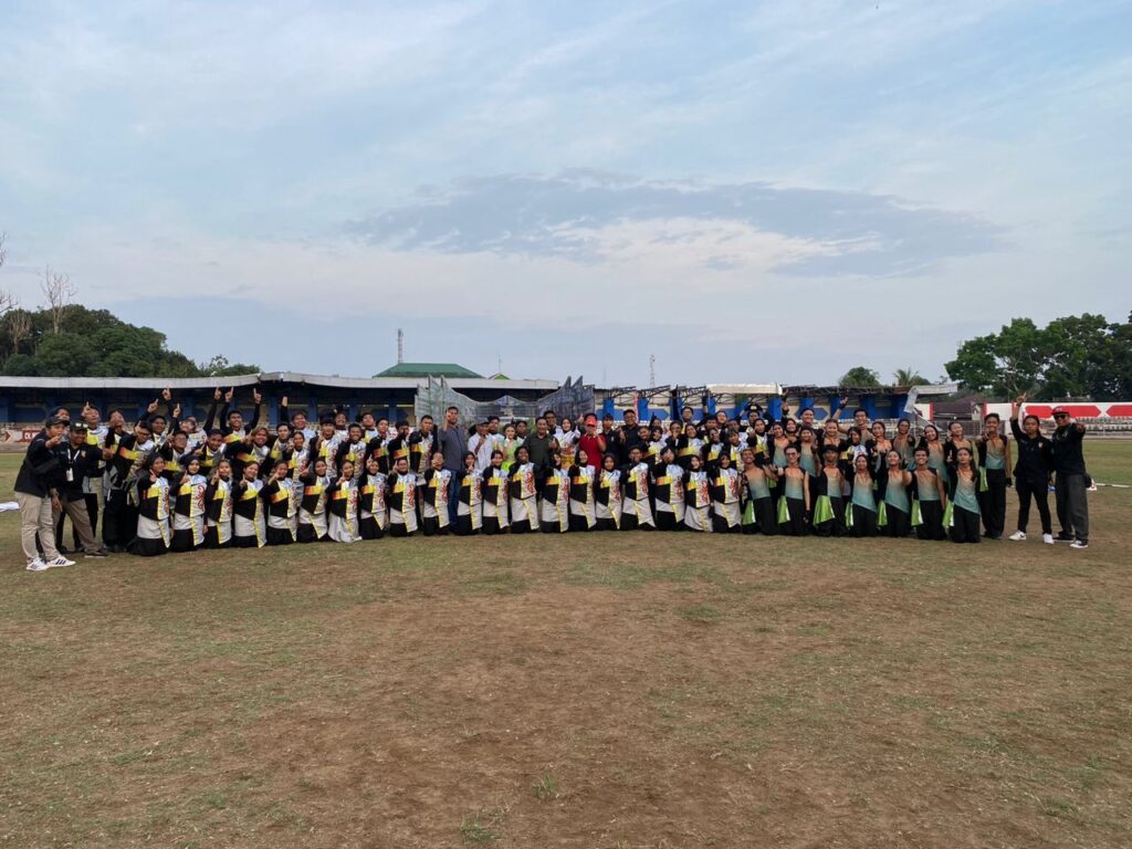 Pelepasan kontingen Marching Band Kukar pada Sabtu (14/10/2023) di Stadion Rondong Demang Tenggarong. (Ist)