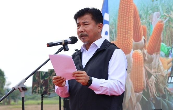 Sekda Kukar Sunggono saat menghadiri penutupan Karya Bakti dan Gerakan Nasional Ketahanan Pangan 2023 di Kelurahan Bukit Biru, Tenggarong. (Ist)