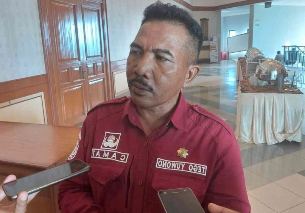 Camat Tenggarong Seberang, Tego Yuwono. (Ist)