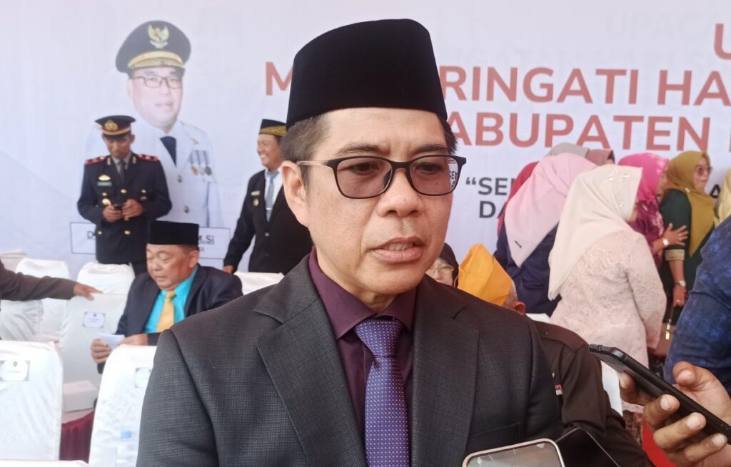 Ketua DPRD Kabupaten PPU, Syahrudin M Noor saat diwawancarai sejumlah wartawan di Kabupaten PPU. (Ist)