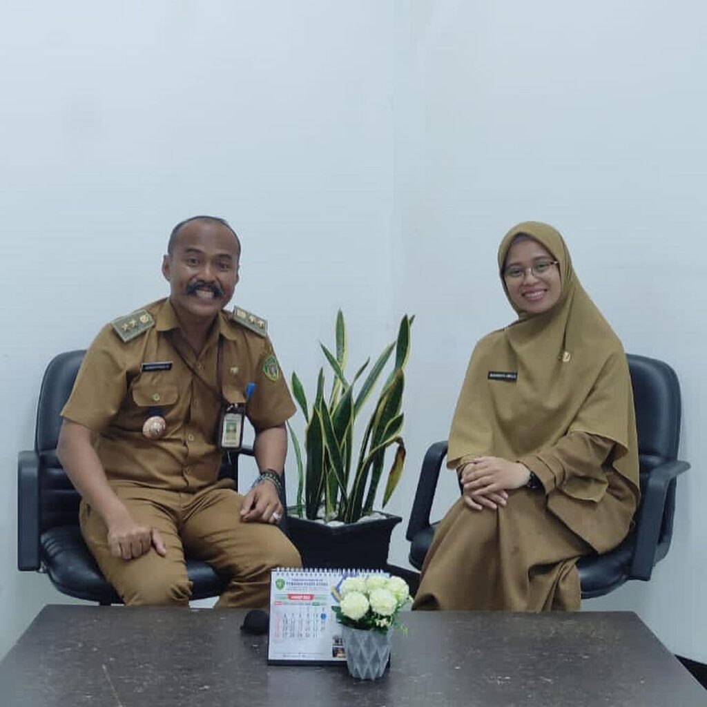 Lurah Petung, Achmad Fitriady bersama DP3AP2KB Kabupaten PPU. (Ist)