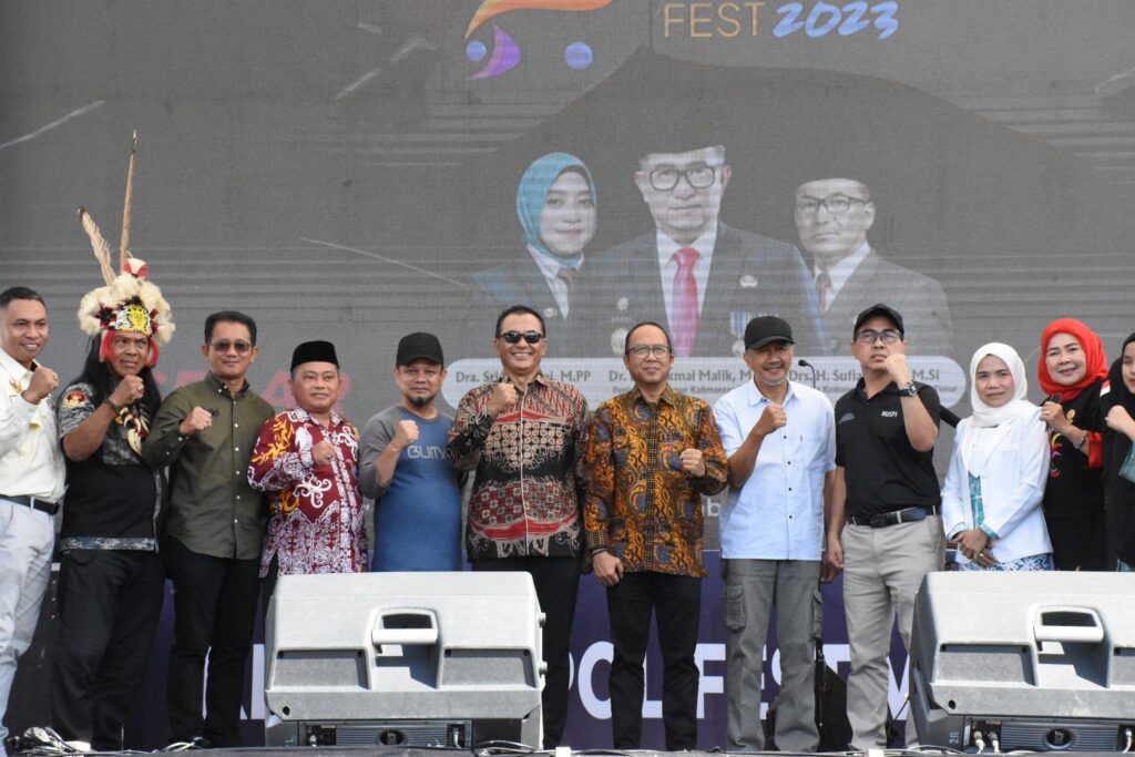 Kepala Bagian Fasilitasi Pengawasan dan Penganggaran Andrie Asdi yang mewakili Sekretaris DPRD Kaltim secara langsung menghadiri acara Pembukaan Kesbangpol Fest 2023. (Ist)