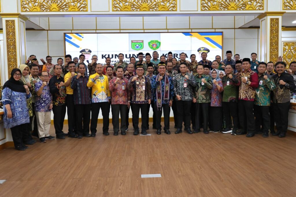 Kunjungan Bupati Tanah Bumbu ke Kabupaten PPU. (Ist)
