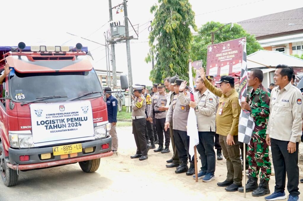 Pelepasan secara resmi keberangkatan armada pengangkut logistik Pemilu Tahun 2024. (Ist)