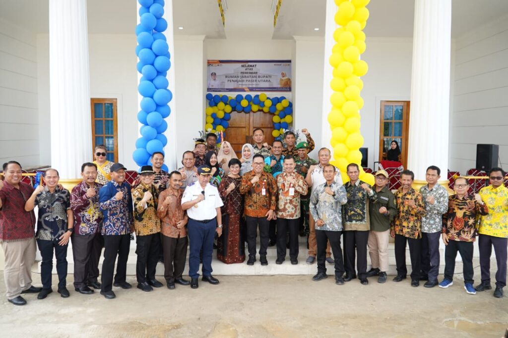 Makmur Marbun Meresmikan Rujab Bupati PPU. (Ist)