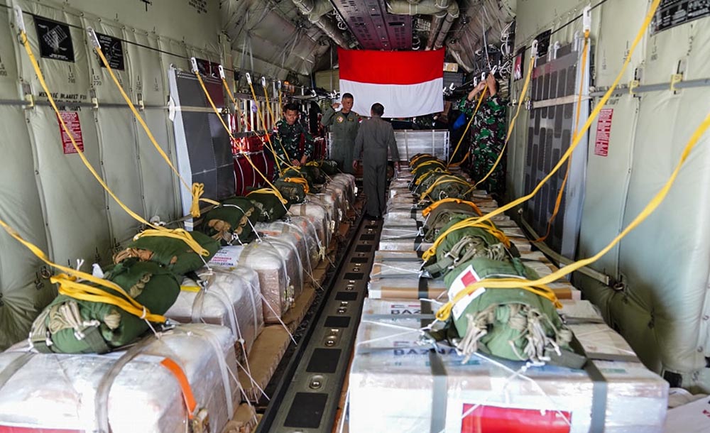 Pesawat Hercules TNI AU C 130 J dapat menerjunkan bantuan kemanusiaan di wilayah udara Palestina, Gaza. (Ist)