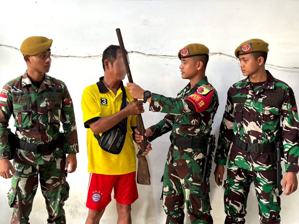 Warga serahkan senjata api rakitan. (Ist)