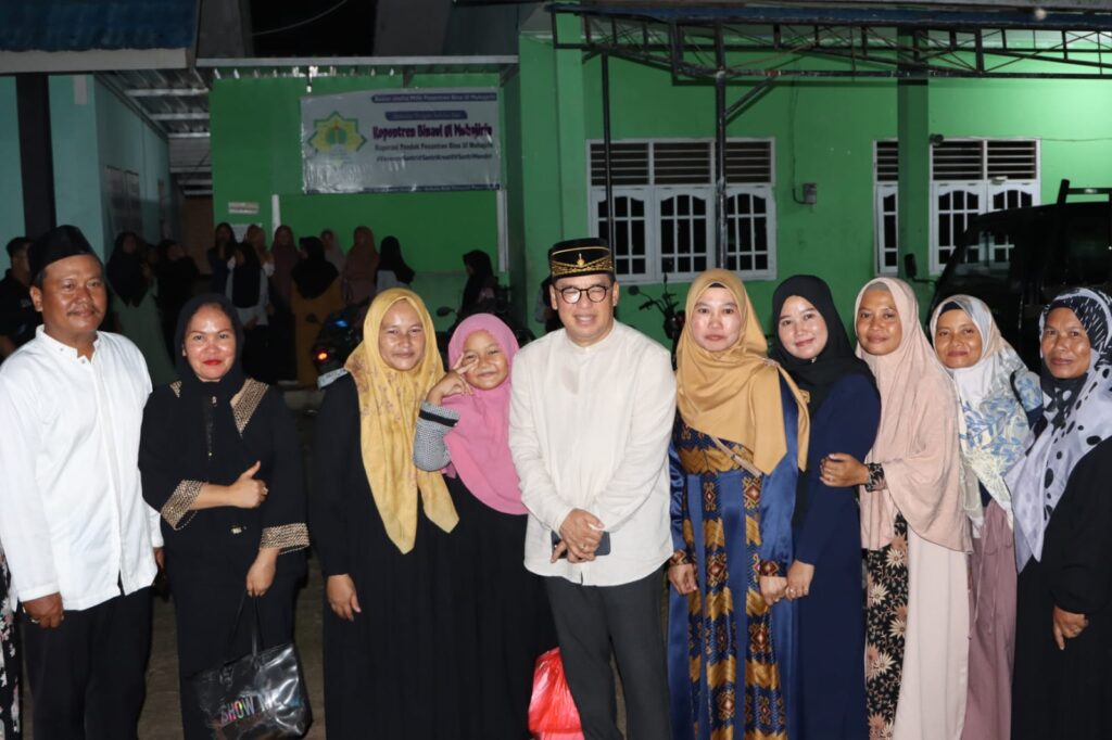 Pj Bupati Safari Ramadan dan Buka Puasa Bersama Di Pondok Pesantren Binaul Muhajirin. (Ist)